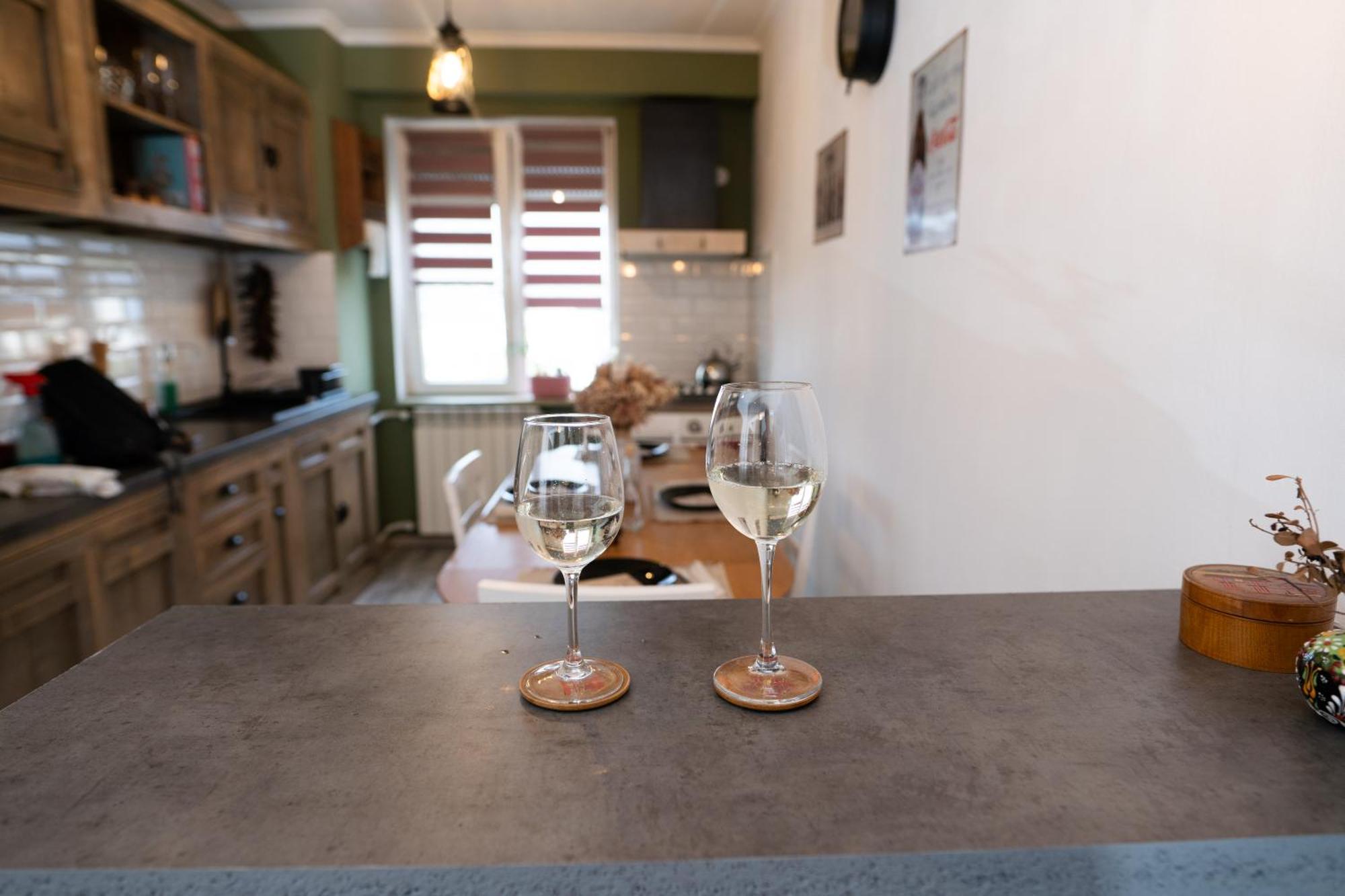 Relax Apartment Oradea Luaran gambar
